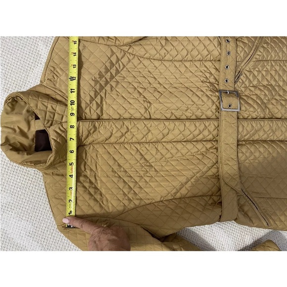 Post card quilted high quality trench coat in colour gold! Outerwear Size 6 - Picture 14 of 17